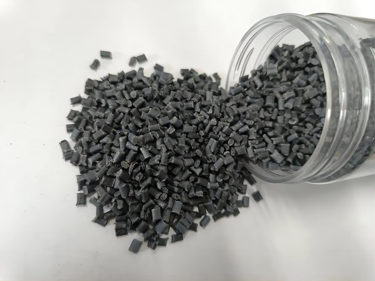 導電纖維的分類、制造工藝、及其在抗靜電、電磁屏蔽、柔性傳感領域的應用